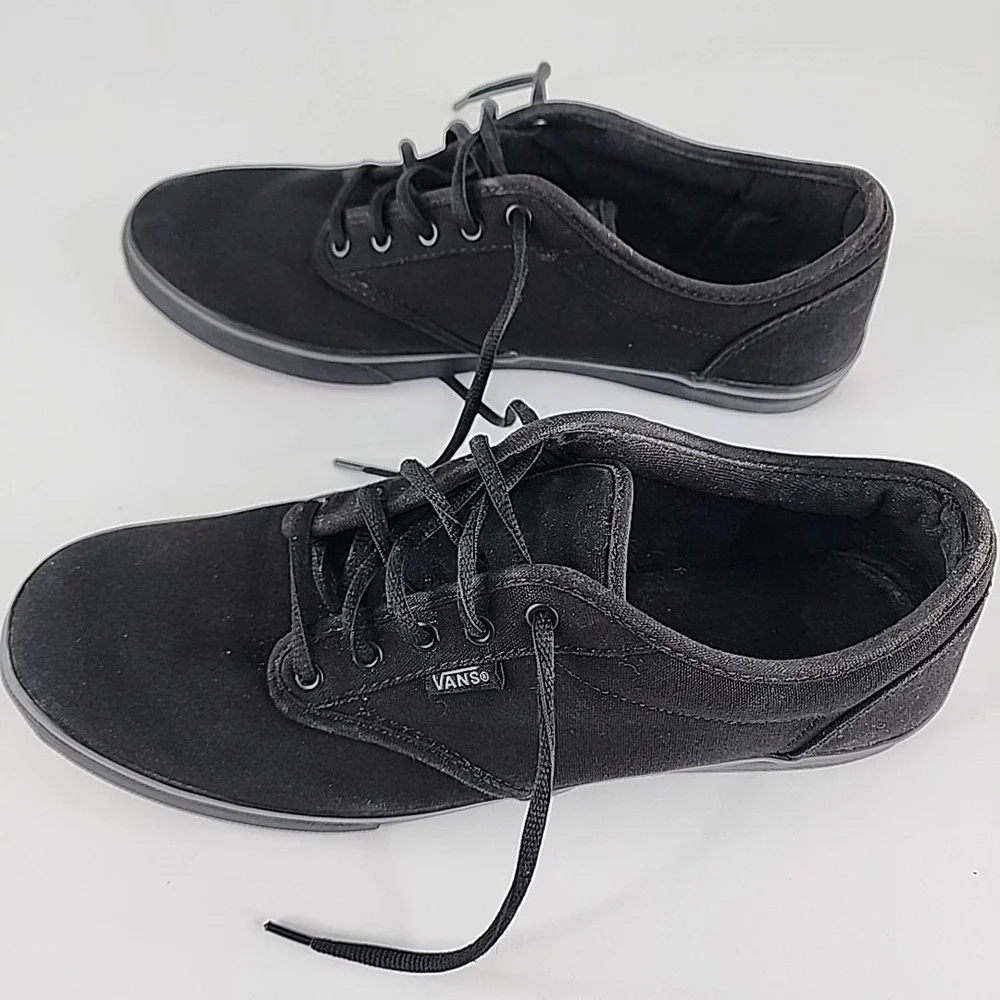 Vans Atwood Deluxe Sneakers Women's 10 Black On Black Low‎ Top Lace Up Skater